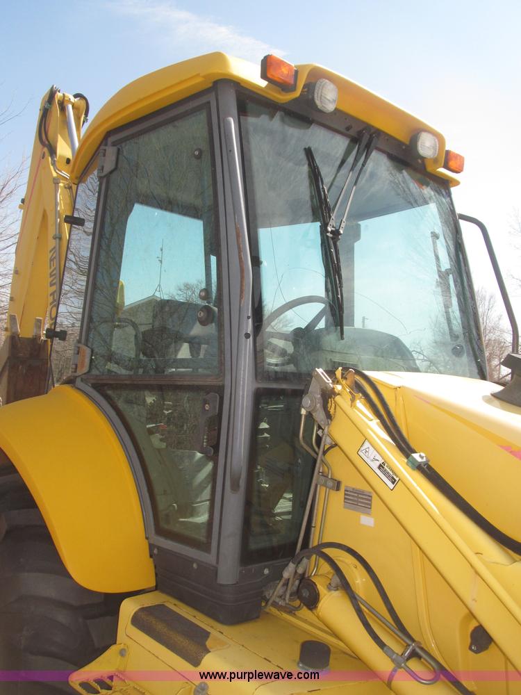 image for item B5442 2001 New Holland LB110 backhoe