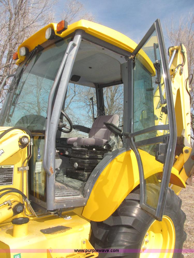 image for item B5442 2001 New Holland LB110 backhoe