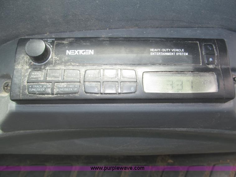 image for item B5442 2001 New Holland LB110 backhoe