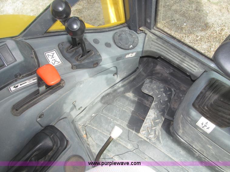 image for item B5442 2001 New Holland LB110 backhoe
