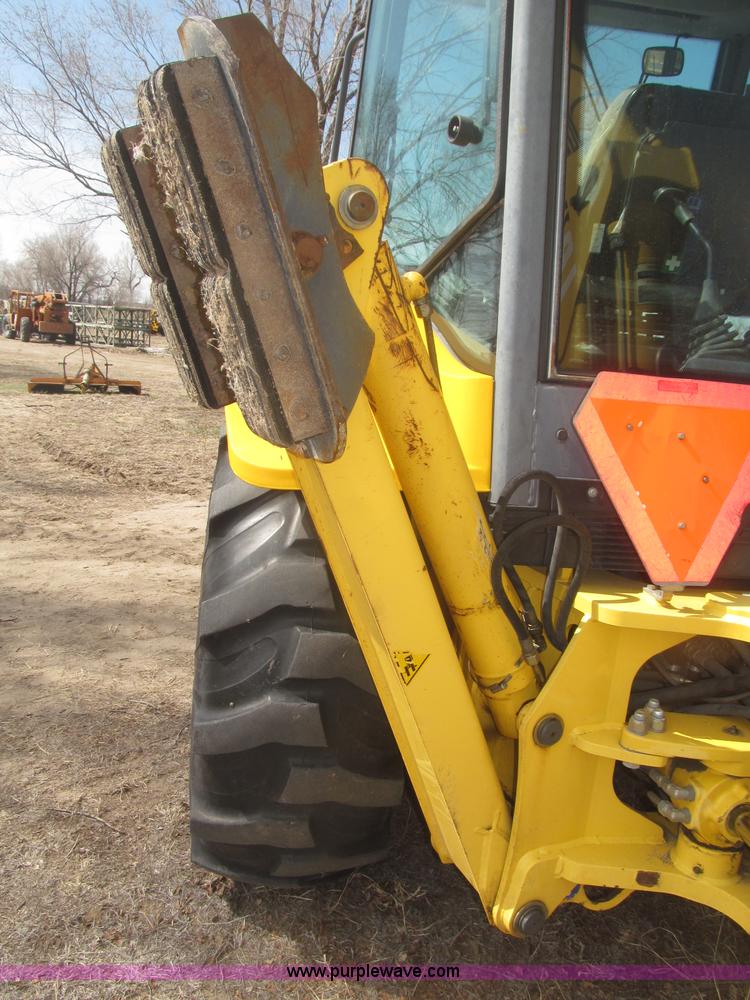 image for item B5442 2001 New Holland LB110 backhoe