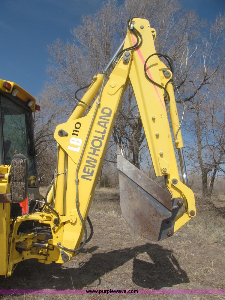 image for item B5442 2001 New Holland LB110 backhoe