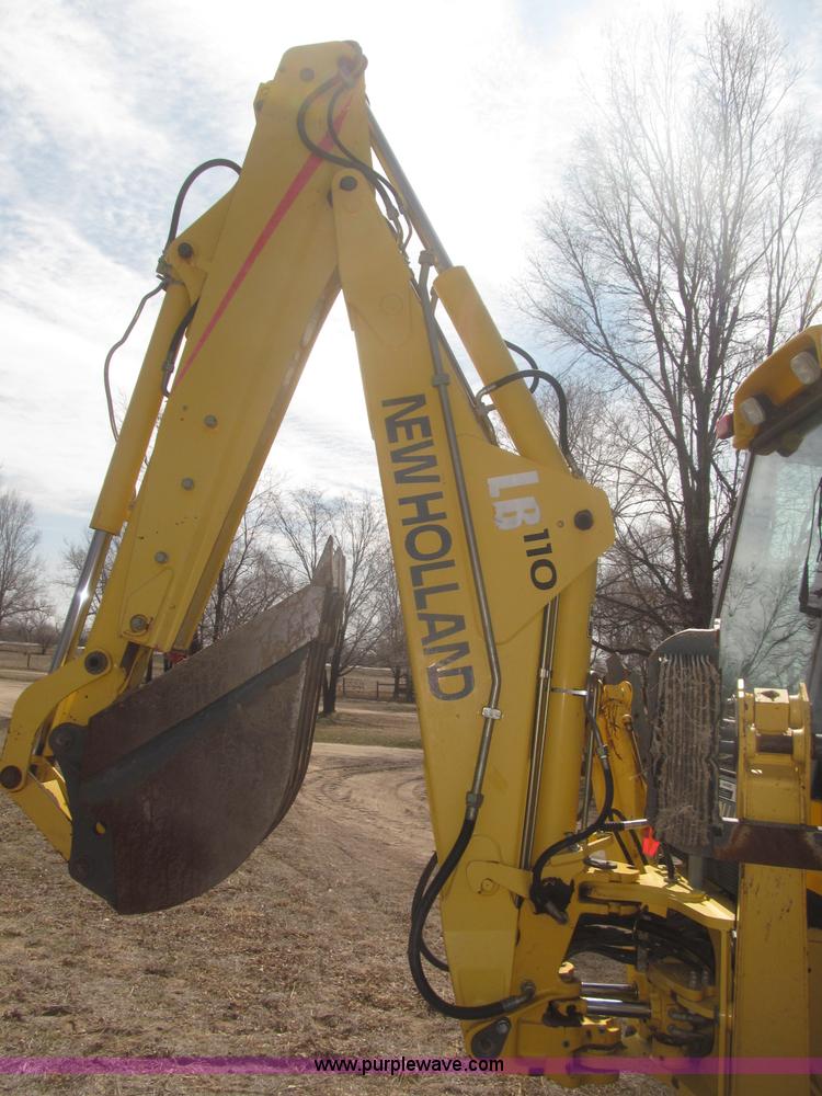 image for item B5442 2001 New Holland LB110 backhoe