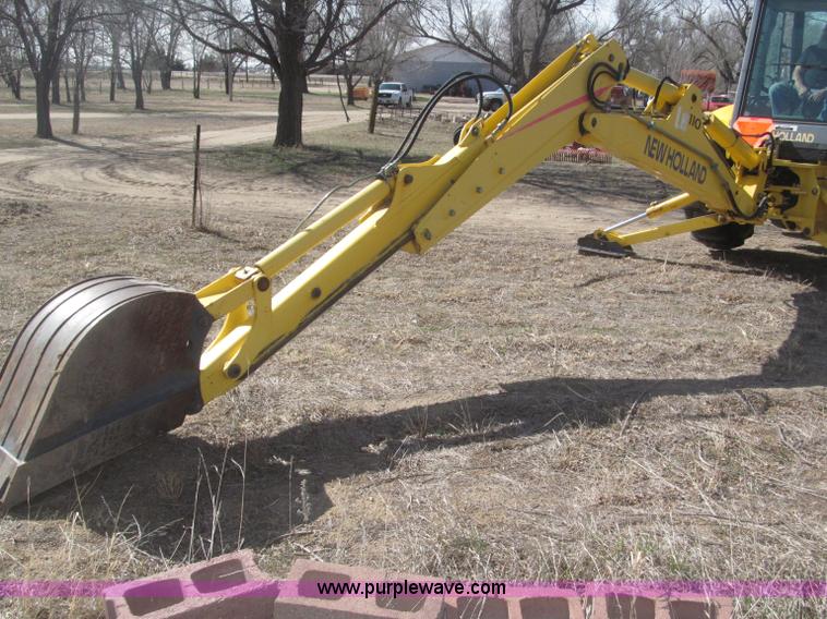 image for item B5442 2001 New Holland LB110 backhoe