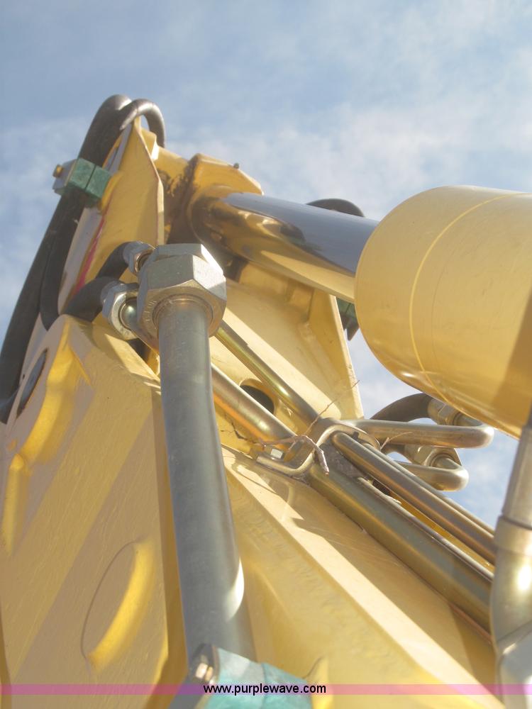 image for item B5442 2001 New Holland LB110 backhoe