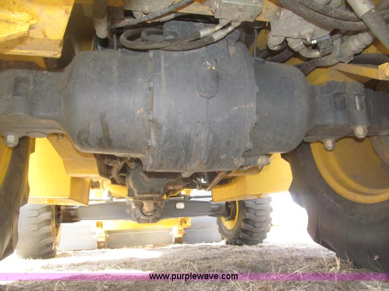 image for item B5442 2001 New Holland LB110 backhoe