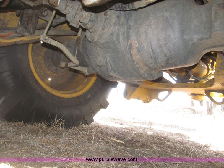 image for item B5442 2001 New Holland LB110 backhoe