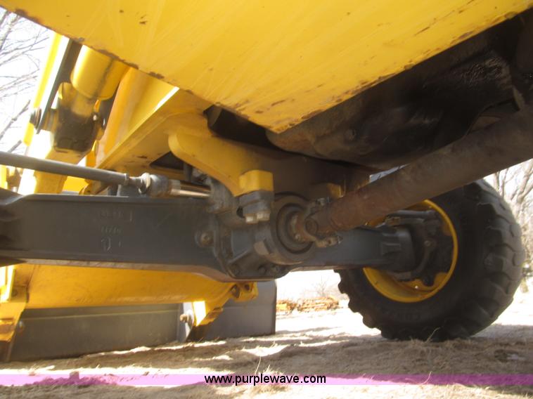 image for item B5442 2001 New Holland LB110 backhoe