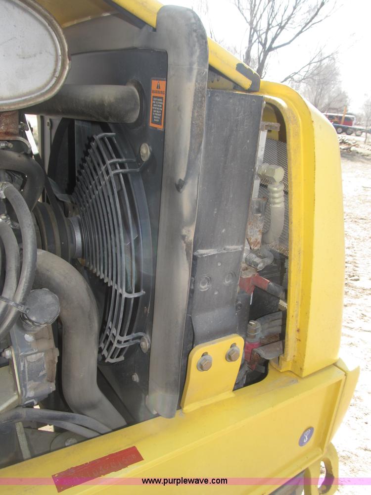 image for item B5442 2001 New Holland LB110 backhoe