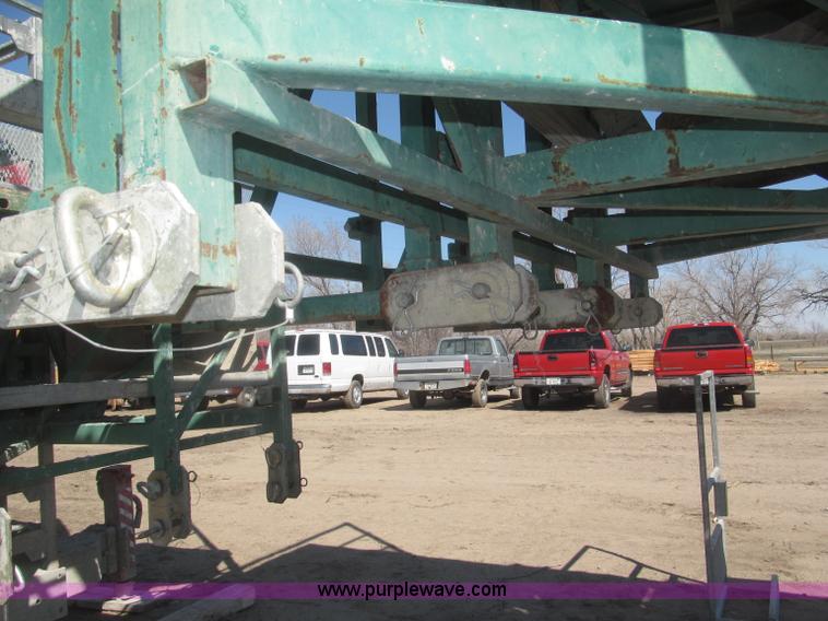 image for item B5444 2002 Hydro Mobile M2 20,000 lbs 40' hydraulic tower