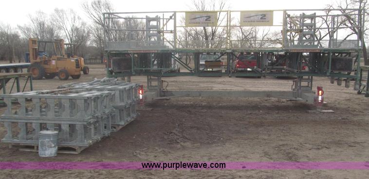 image for item B5445 2002 Hydro Mobile M2 20,000 lbs 40' hydraulic tower