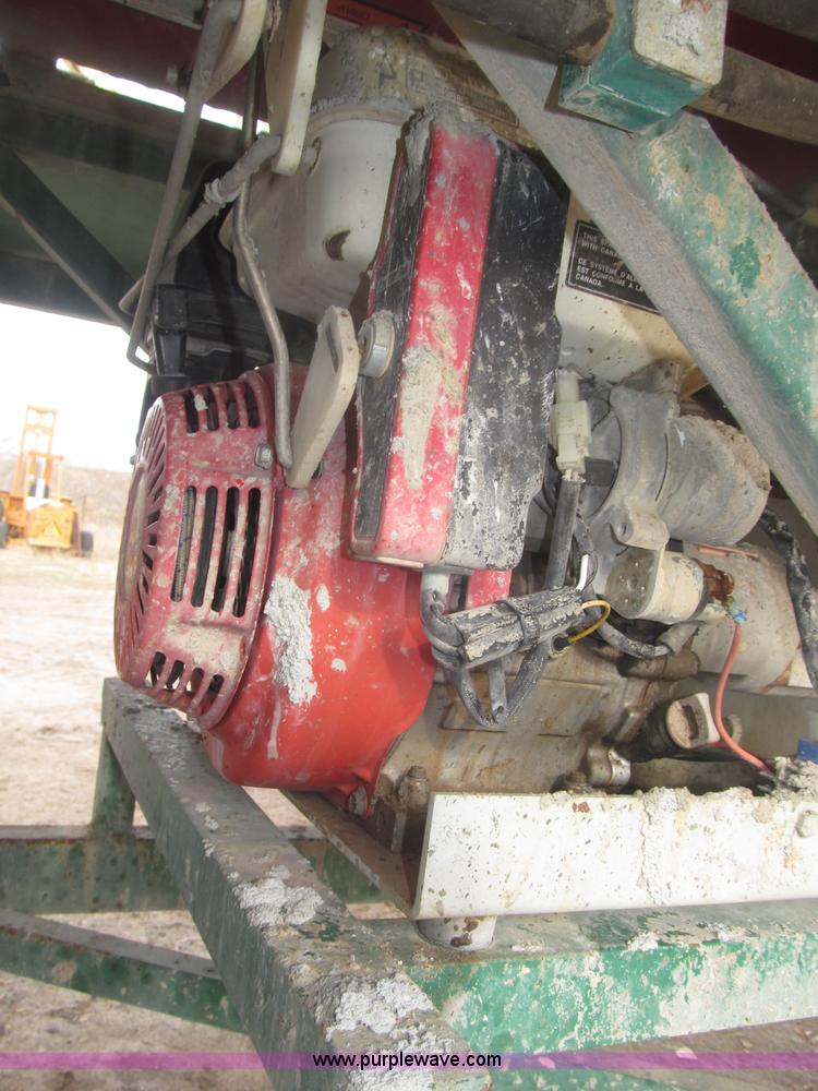 image for item B5445 2002 Hydro Mobile M2 20,000 lbs 40' hydraulic tower