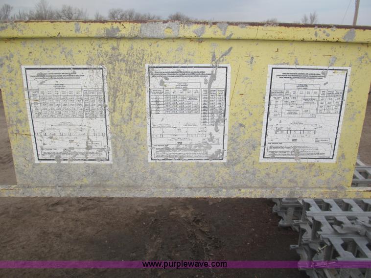 image for item B5445 2002 Hydro Mobile M2 20,000 lbs 40' hydraulic tower