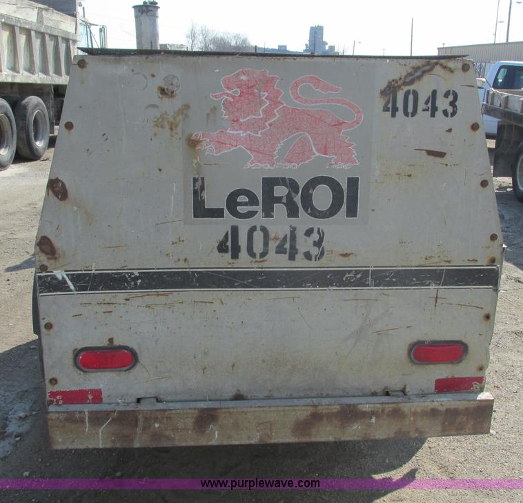 image for item B5792 1994 Leroi 375 air compressor