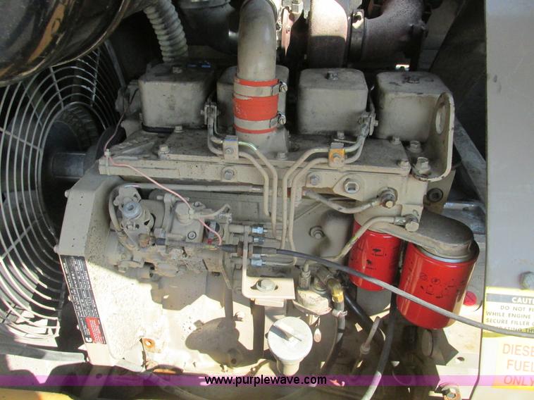 image for item B5792 1994 Leroi 375 air compressor