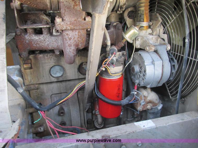 image for item B5792 1994 Leroi 375 air compressor