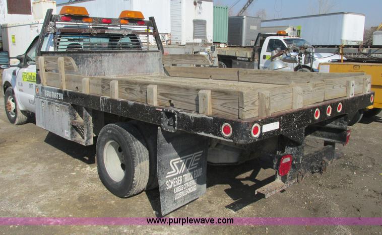 image for item B5796 2003 Ford F350 flatbed truck