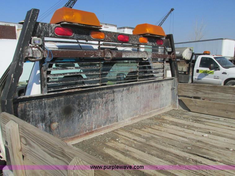 image for item B5796 2003 Ford F350 flatbed truck