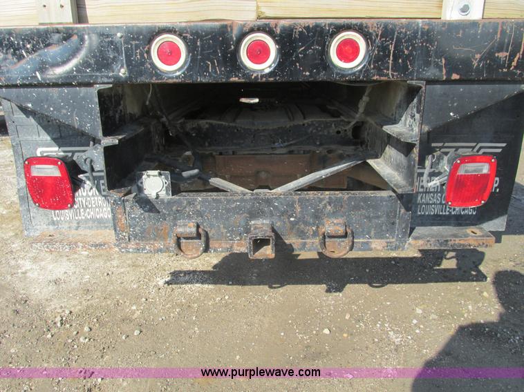 image for item B5796 2003 Ford F350 flatbed truck