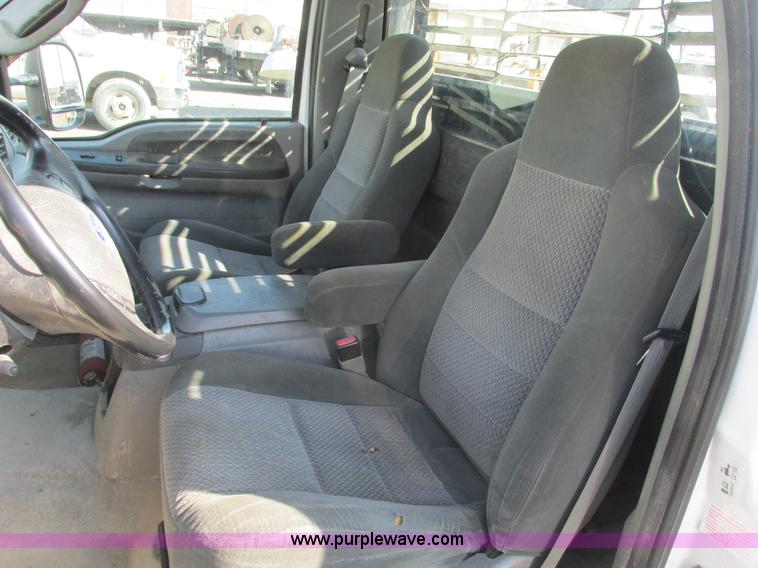 image for item B5796 2003 Ford F350 flatbed truck