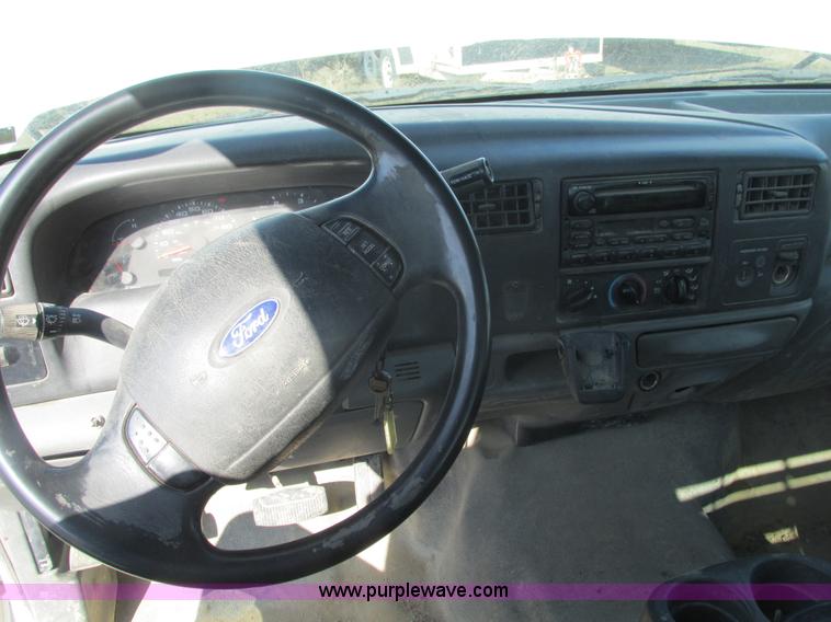 image for item B5796 2003 Ford F350 flatbed truck