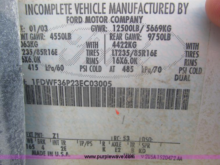 image for item B5796 2003 Ford F350 flatbed truck