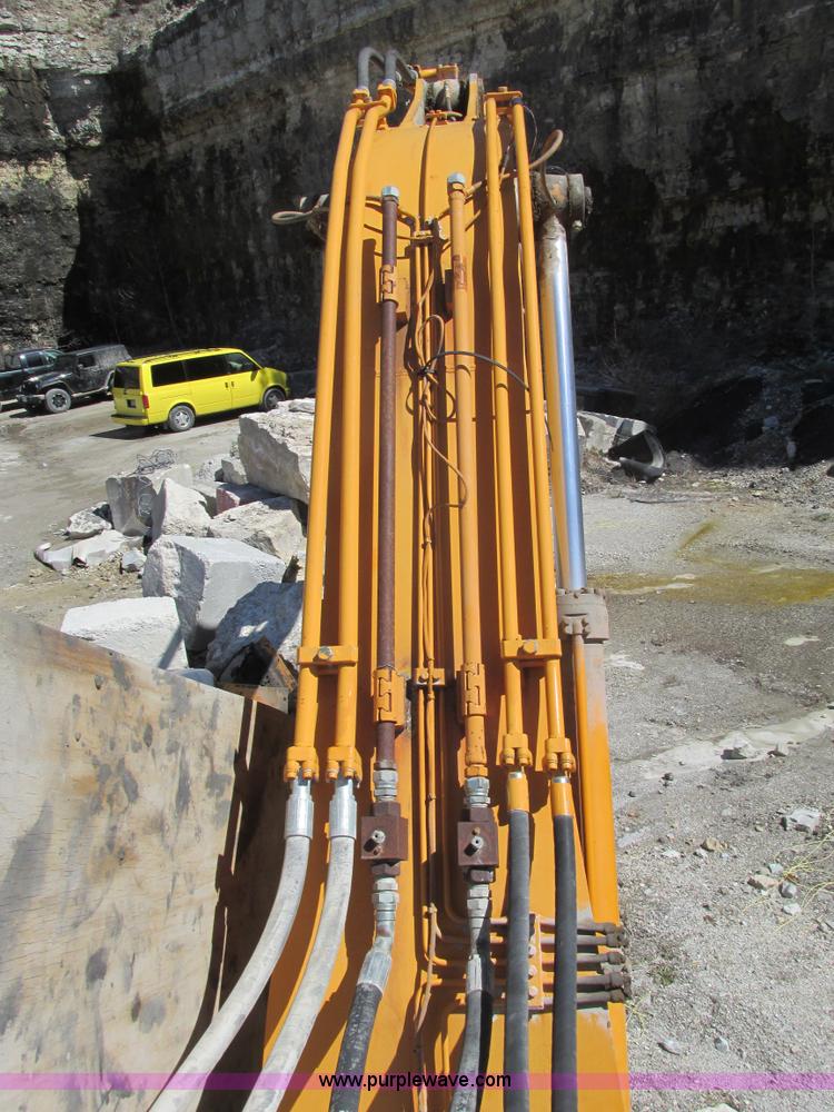 image for item D3287 1995 Samsung SE210LC-2 excavator