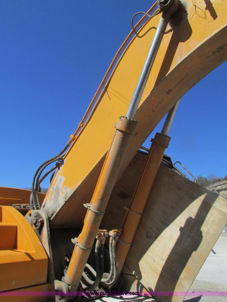 image for item D3287 1995 Samsung SE210LC-2 excavator