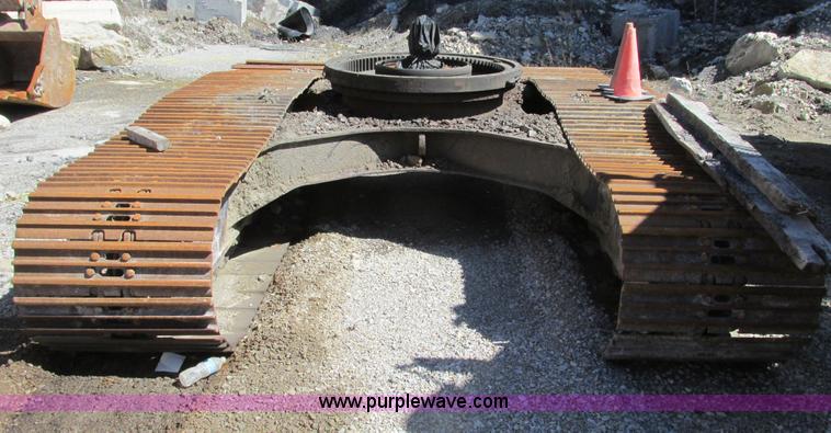 image for item D3287 1995 Samsung SE210LC-2 excavator