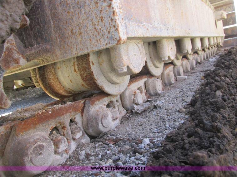 image for item D3287 1995 Samsung SE210LC-2 excavator