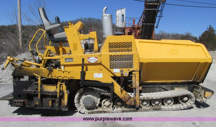 image for item D3288 1993 Blaw-Knox PF410 tracked asphalt paver