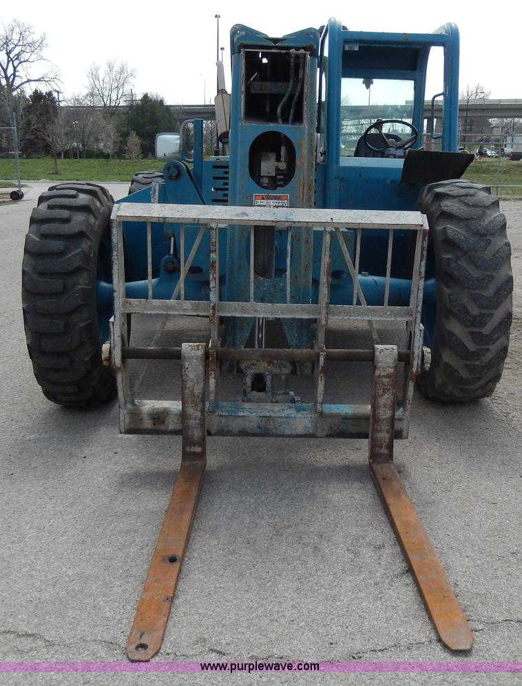 image for item D8011 Gradall 524D telehandler