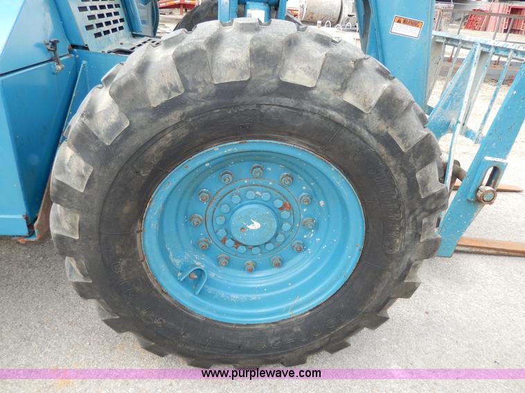 image for item D8011 Gradall 524D telehandler