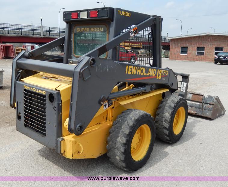 image for item D8012 1999 New Holland LS170 skid steer