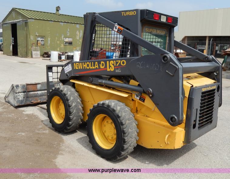 image for item D8012 1999 New Holland LS170 skid steer