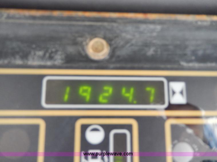 image for item D8012 1999 New Holland LS170 skid steer