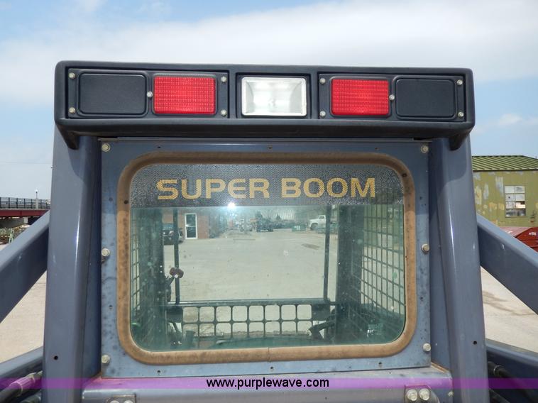 image for item D8012 1999 New Holland LS170 skid steer