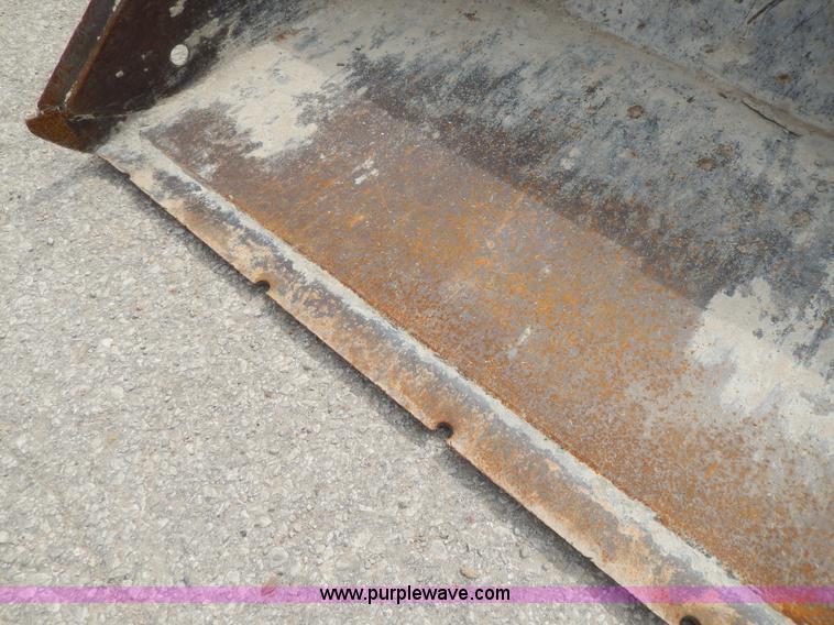 image for item D8012 1999 New Holland LS170 skid steer