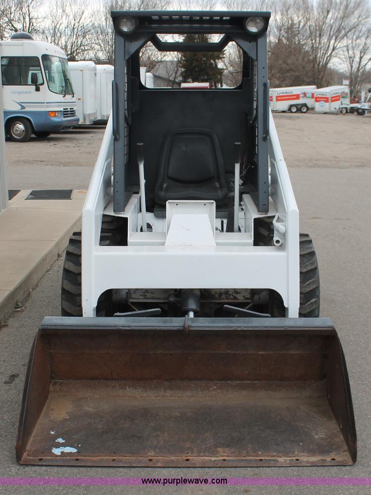 image for item E2998 1982 Bobcat 643 skid steer