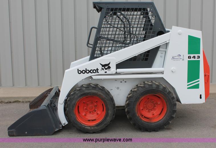 image for item E2998 1982 Bobcat 643 skid steer