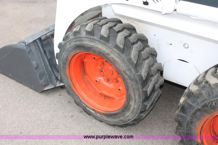 image for item E2998 1982 Bobcat 643 skid steer