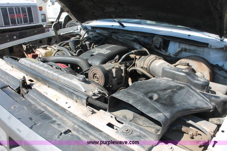 image for item E3000 1994 Ford F350 XL flatbed truck