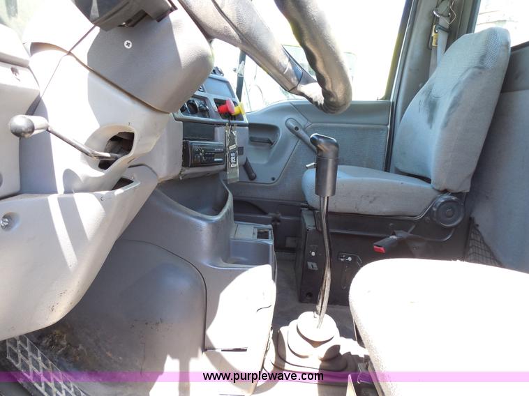 image for item E3301 2000 Sterling LT9513 semi truck