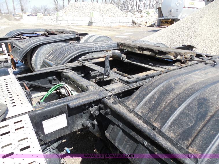 image for item E3301 2000 Sterling LT9513 semi truck