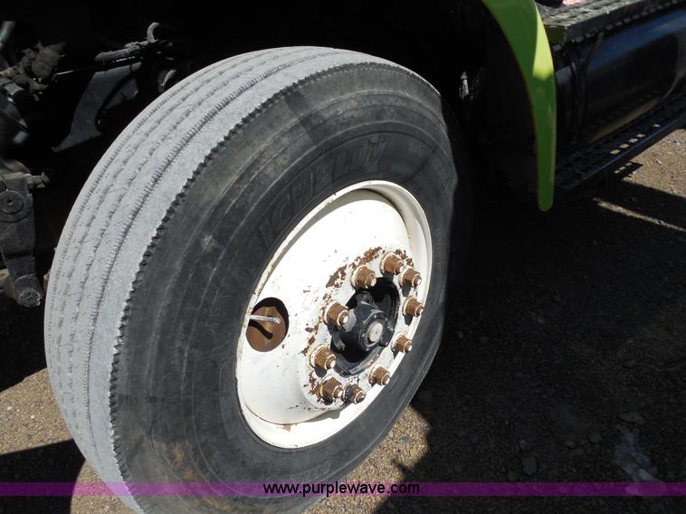 image for item E3301 2000 Sterling LT9513 semi truck