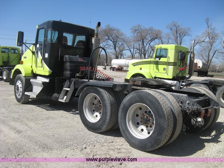 image for item E3302 1998 Kenworth T802SH semi truck