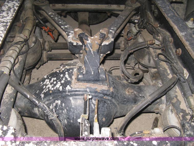 image for item E3302 1998 Kenworth T802SH semi truck