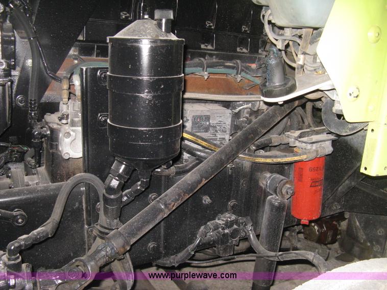 image for item E3302 1998 Kenworth T802SH semi truck