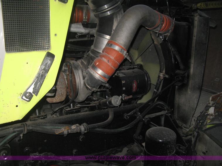 image for item E3302 1998 Kenworth T802SH semi truck