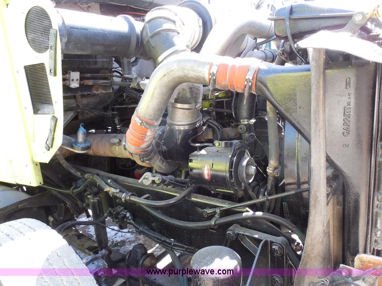 image for item E3302 1998 Kenworth T802SH semi truck